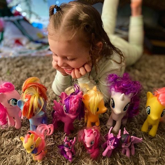 Posh Ambassador & Suggested User - Picture 5 of 5